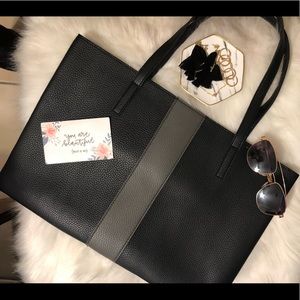 Vince Camuto Luck Tote in Black